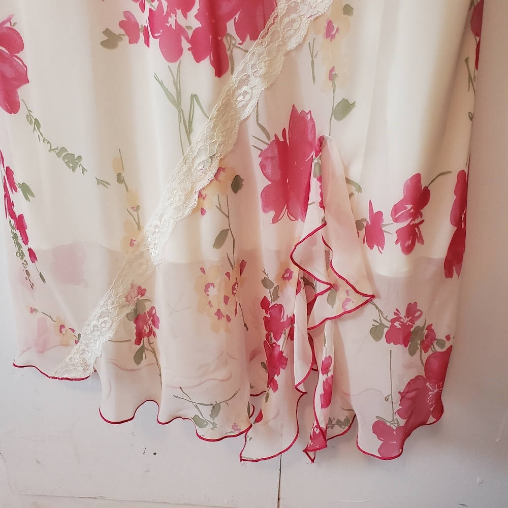 Dress - Picture 3 of 6